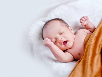 Otulacz dla Noworodka: Klucz do spokojnego snu, bezpieczeństwa i komfortu Maluszka